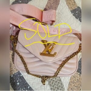 🩷SOLD!!!! Louis Vuitton New Wave Multi PochetteSOLD 🩷